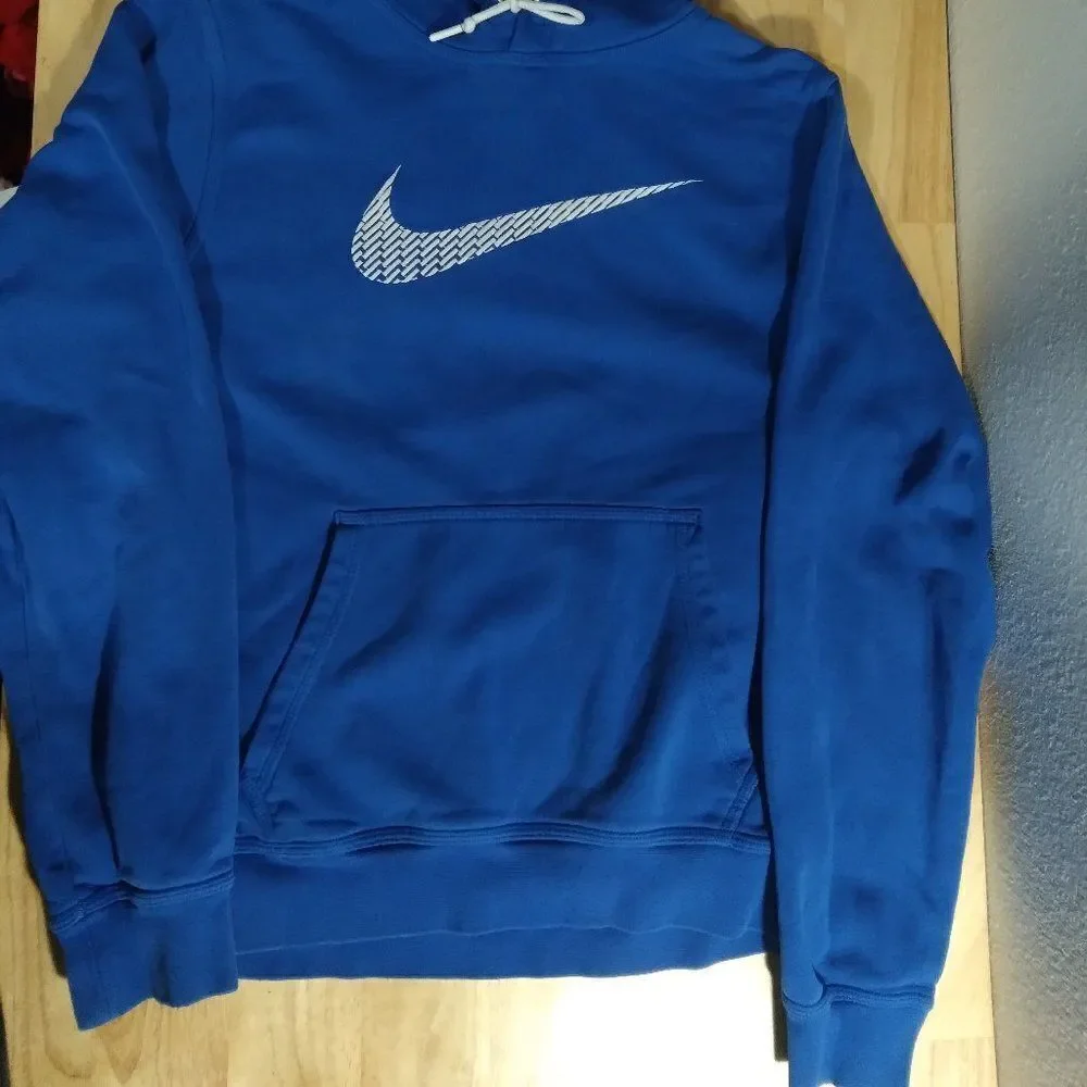 Nike Swoosh Logo Embroidered Hoodie Sweatshirt